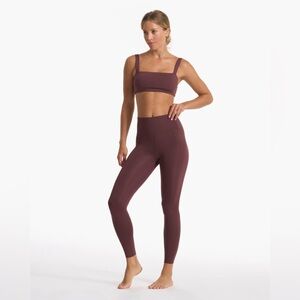 Vuori Evolve Uplift Legging: XS. Evolve Uplift Square Neck Bra: M. Color: Fig